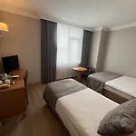 Fuar Hotel 3*