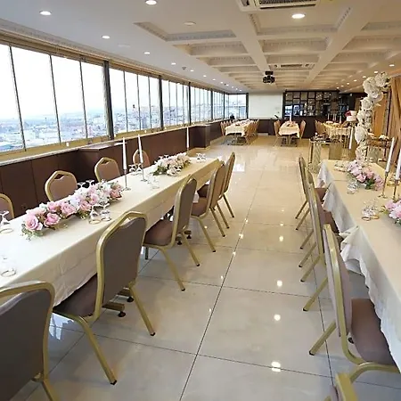 Fuar Hotel 3*