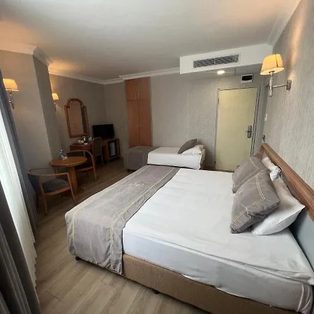 Fuar Ξενοδοχείο 3*