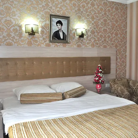 Fuar Ξενοδοχείο 3*